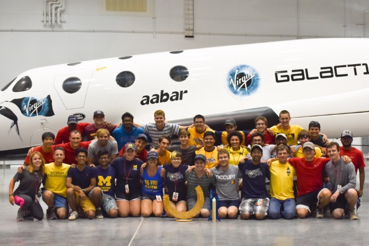 Tortas 8 Launch/Awards Photo